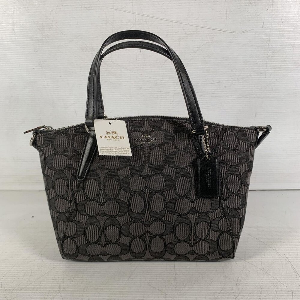 NWT Coach Signature Kelsey Mini Satchel